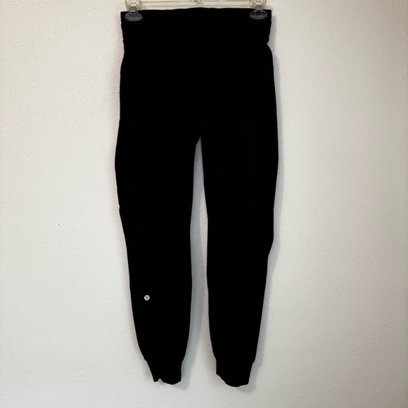 Lululemon Women’s Dance Studio Mid-Rise Jogger 28” Black size 6 Casual Hiking - Picture 7 of 14